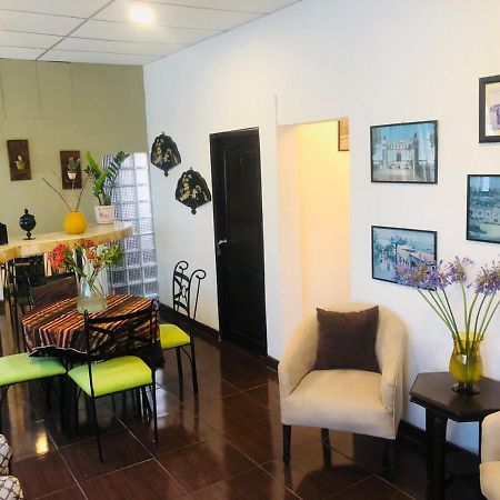 Hostal Villa 97 Guayaquil Eksteriør bilde